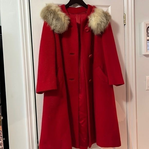 Paul Winston Jackets & Blazers - Vintage Red Wool Coat with Fur Size M/L